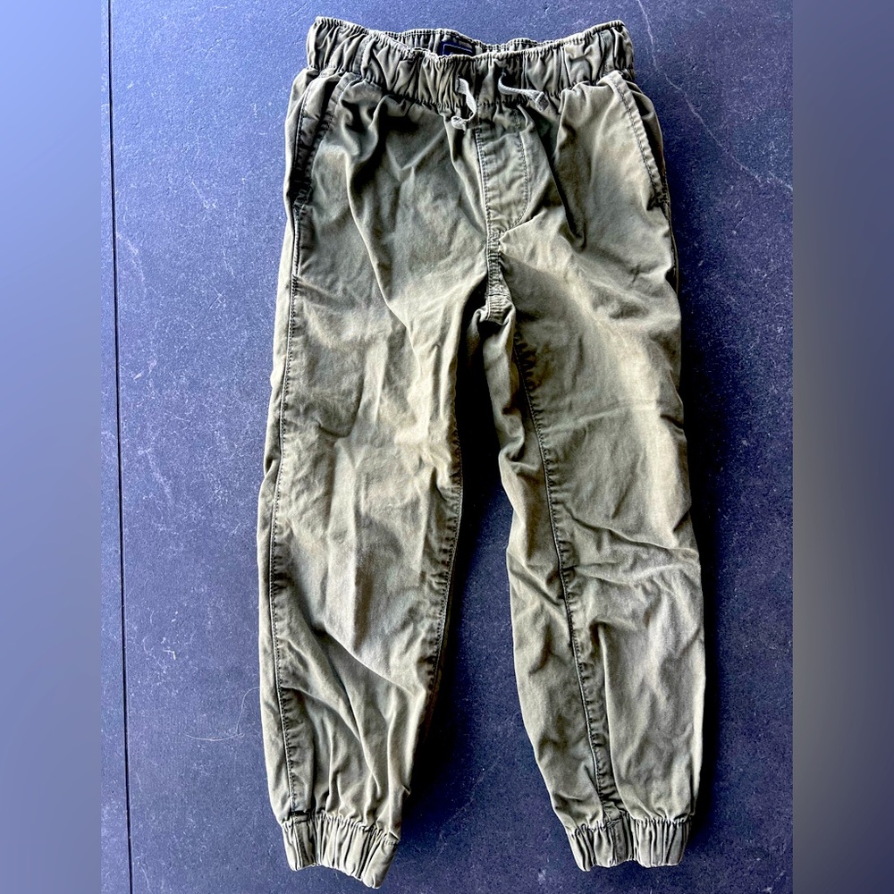 Gap olive army green jogger casual pants